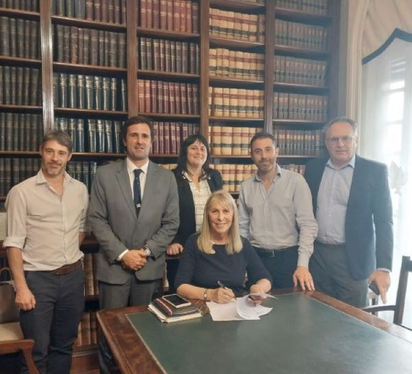 CONVENIO MARCO DE COLABORACI�N INSTITUCIONAL Y ACAD�MICA ENTRE LA UADE Y EL COLEGIO DE ABOGADOS DE LA CIUDAD DE BUENOS AIRES